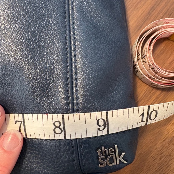 Navy blue The Sak leather crossbody hobo bag - Picture 9 of 12